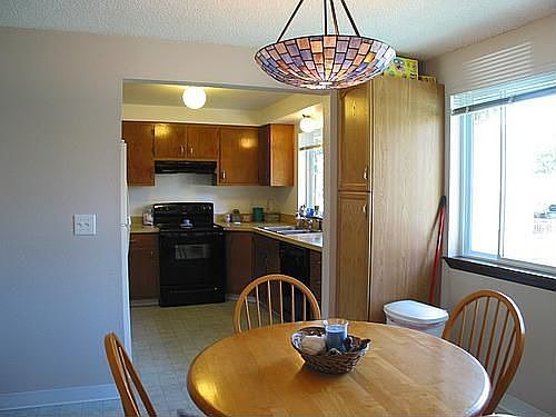 3rd image of 1025 Megan Ct E