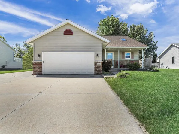 1144 South Perry Parkway, Oregon, WI 53575