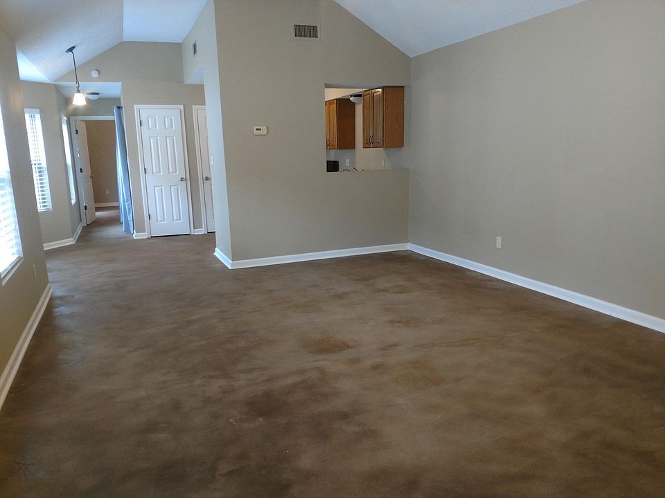 2nd image of 111 Cane Field St
