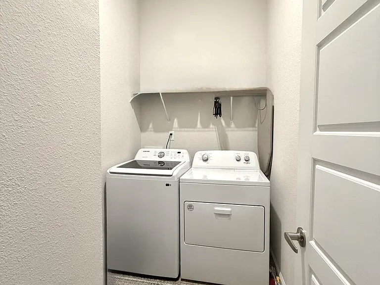 3085 Laurel Springs Dr — Photo 18