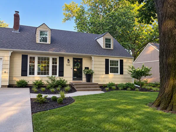 7245 Roe Ave, Prairie Village, KS 66208