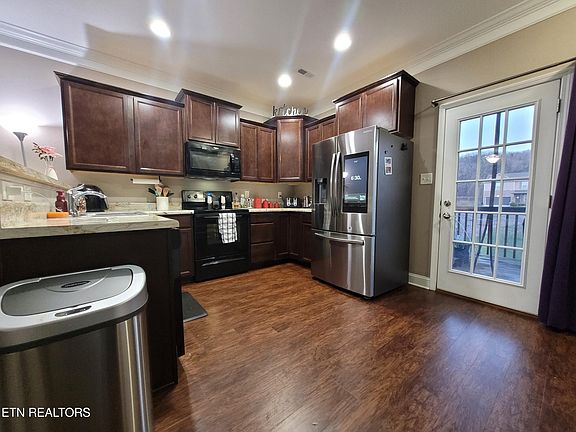 2nd image of 2312 Denham Way