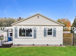 5697 Chagrin Dr, Mentor On The Lake, OH 44060