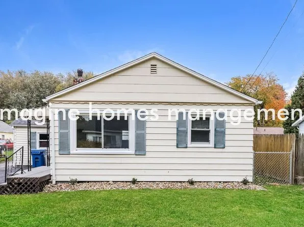 5697 Chagrin Dr, Mentor On The Lake, OH 44060