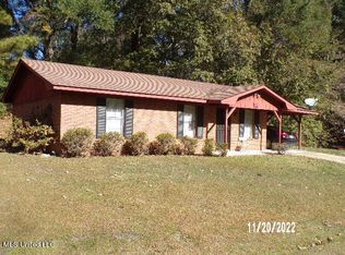 4705 Benard Dr, Vicksburg, MS 39180