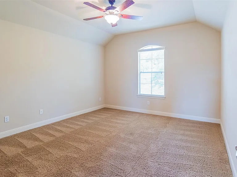 1898 Long Bow Dr — Photo 26