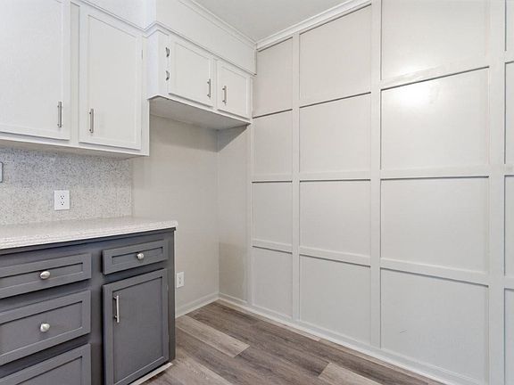 5th image of 328 Tara Dr