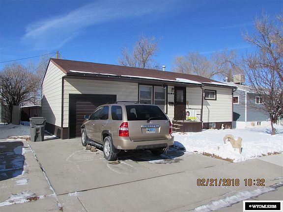 2nd image of 1124 Lincoln Ave
