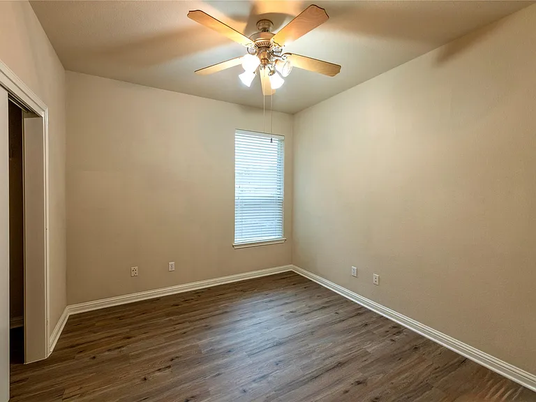 205 Arrowhead Trl — Photo 6
