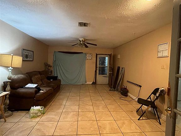 5th image of 9713 Clark Rd