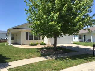 1549 Autumn Lakes Ln, Mascoutah, IL 62258