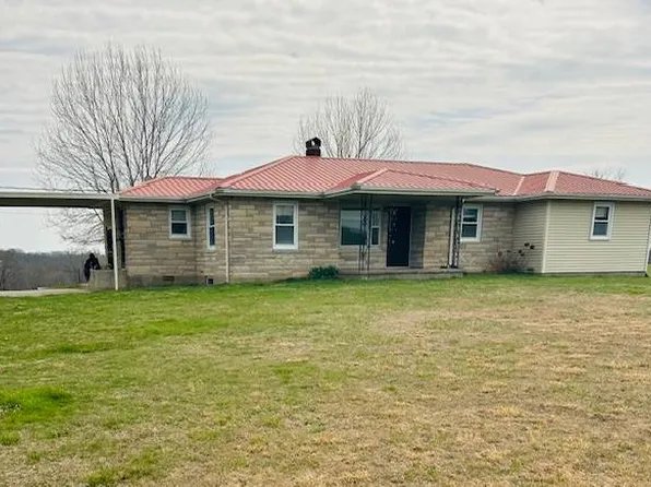 709 Hudgins Hwy, Summersville, KY 42782