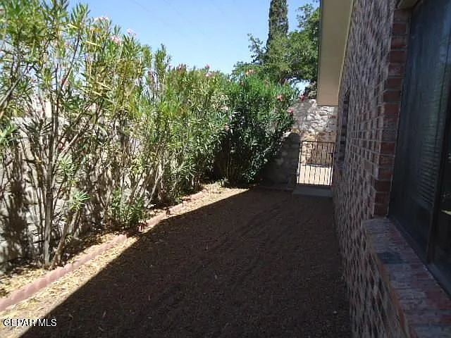 7045 Orizaba Ave #A — Photo 24