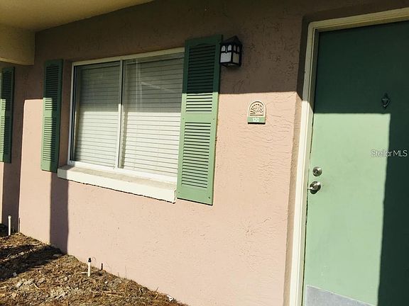 2nd image of 121 Oyster Bay Cir APT 120