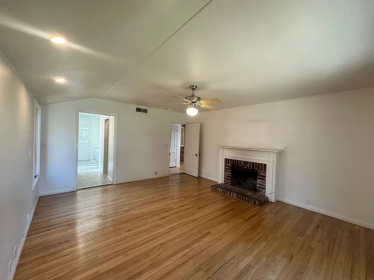 1531 W Laurel Ave — Photo 7