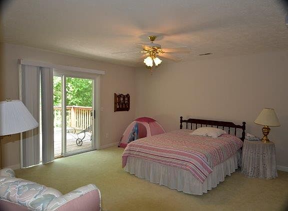 4th image of 111 Lake Dr