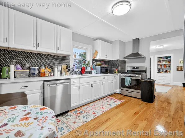 112 Woodstock St, Somerville, MA