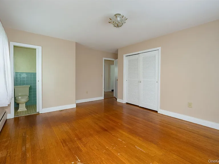 46 Barnard Ave — Photo 16