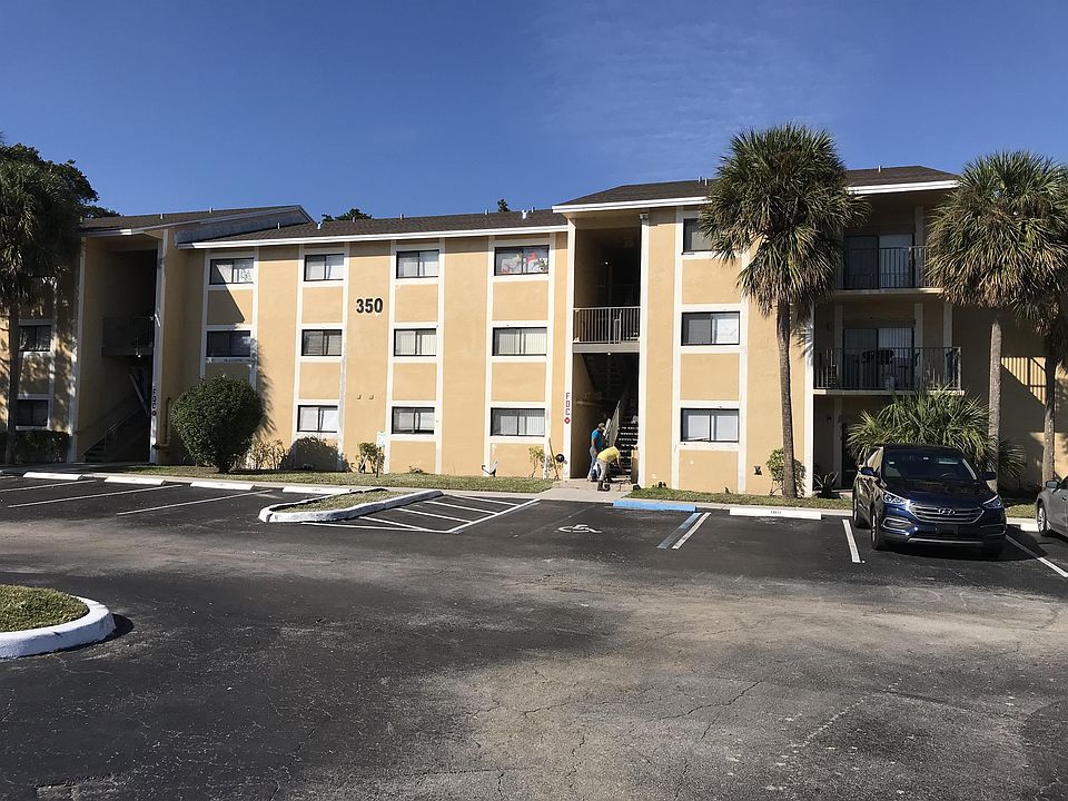 1st image of 250 Palm Cir W Unit 204-1