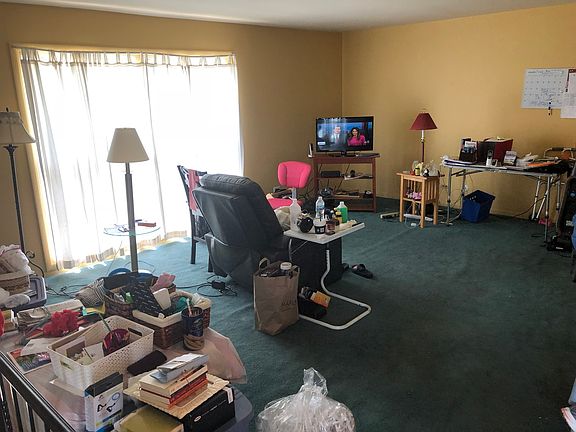 4th image of 19356 Oakwood Ave #0