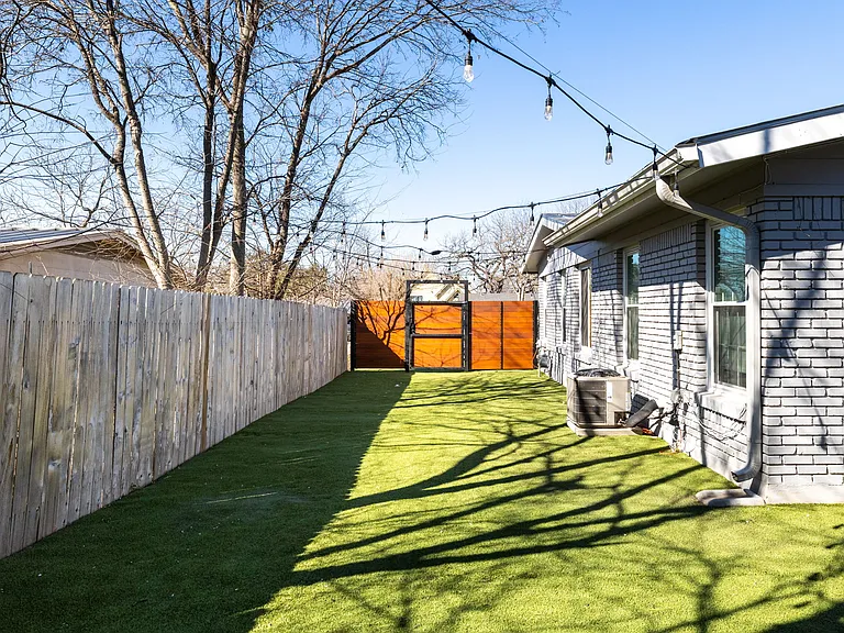 7805 Mullen Dr #B — Photo 15