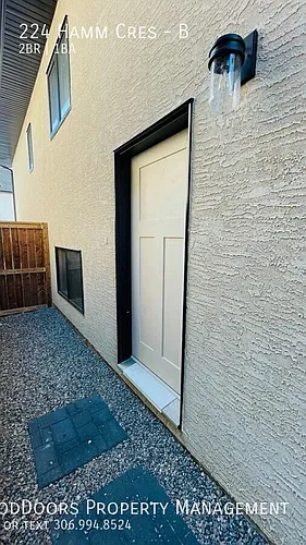 224 Hamm Cres #B Photo 1