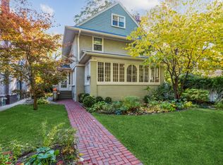 904 Colfax St, Evanston, IL 60201