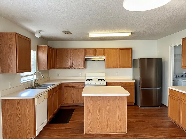 14954 Sugar Peak Dr — Photo 4