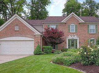 3587 Oakleaf Dr, West Bloomfield, MI