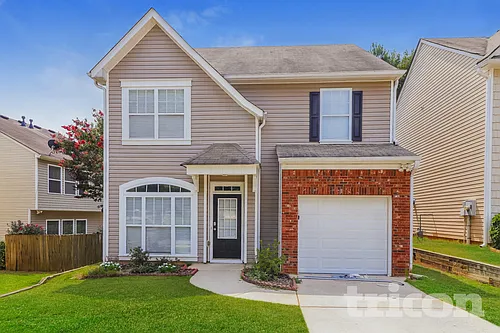 104 Lantana Trce Photo 1