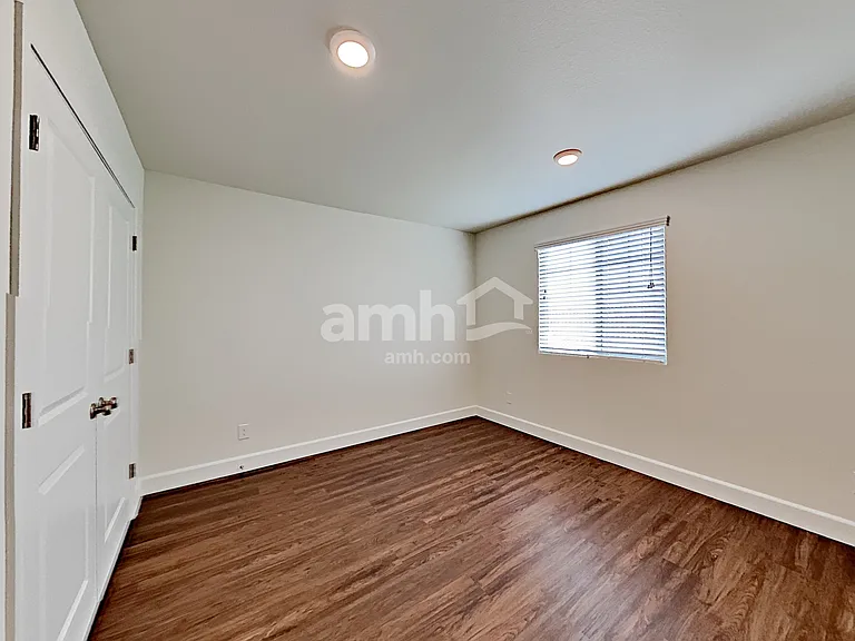 5329 Klinker Brick St — Photo 12