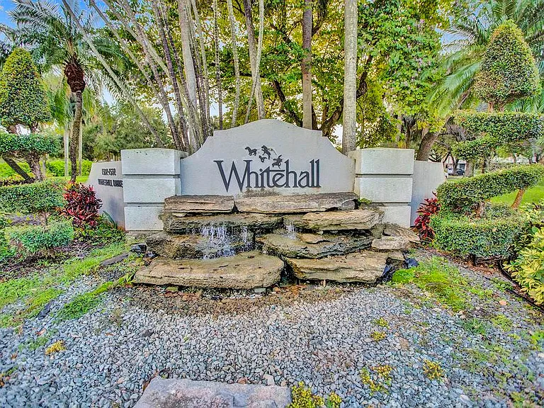 1518 Whitehall Dr #206 — Photo 17