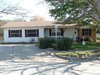 1st image of 325 Wallace Ct