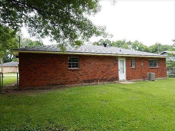 3rd image of 13461 Bayou Oak St