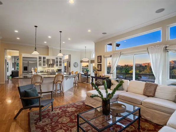628 Sugarloaf Ct, Walnut Creek, CA 94596