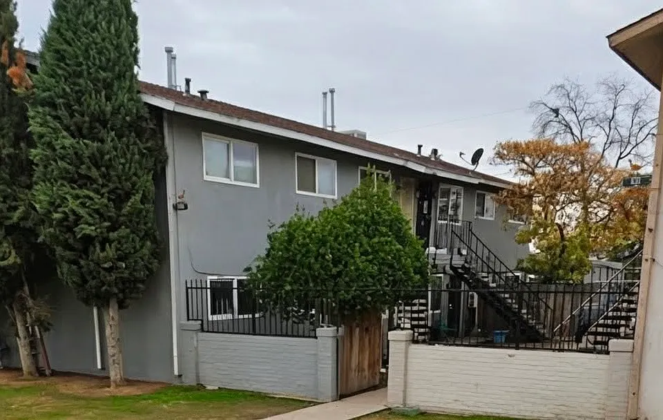 609 N College Ave #102