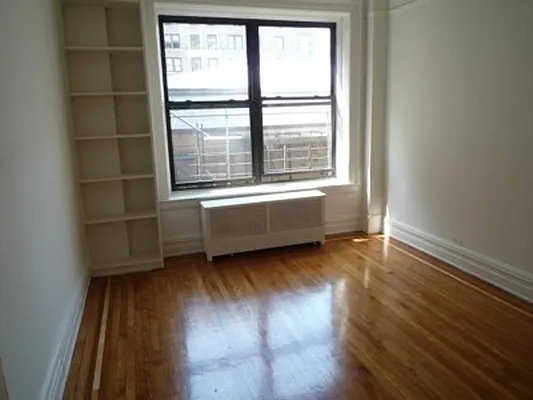 Rented by Raz Realty | media 46