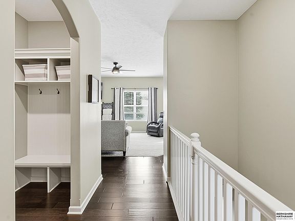 3rd image of 17013 Centennial Rd