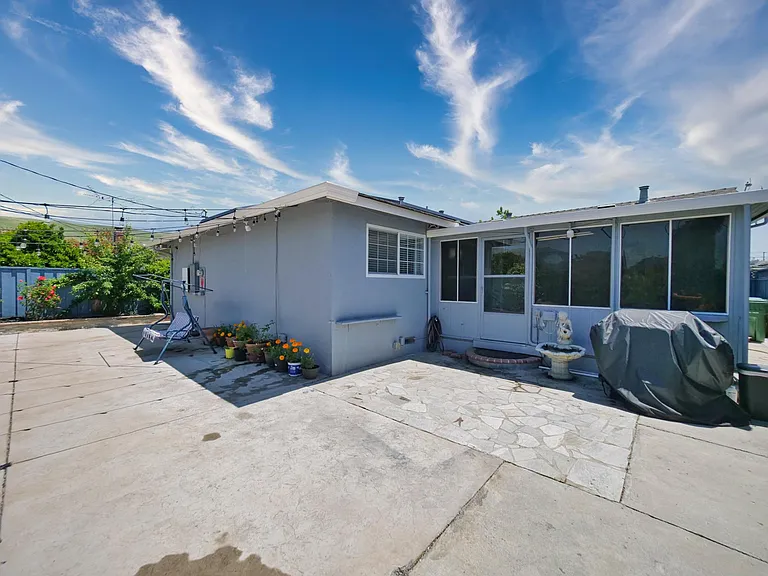 1655 Crater Lake Ave — Photo 29