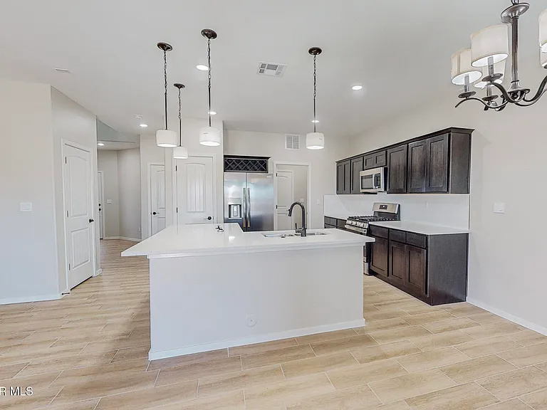 516 Logwood Ave — Photo 12
