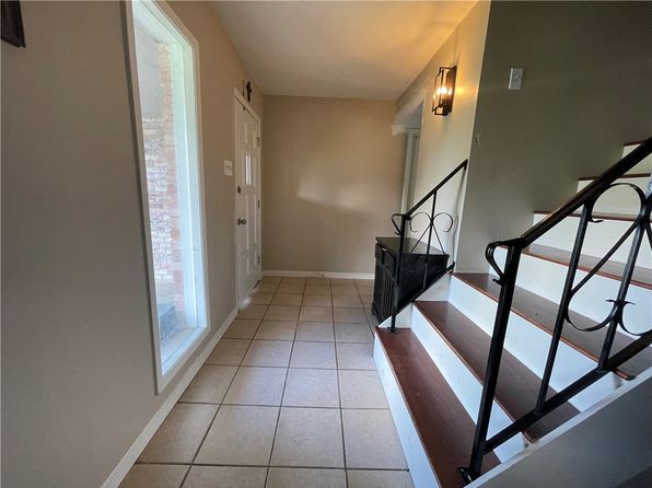 224 Pecos St, Portland, TX 78374