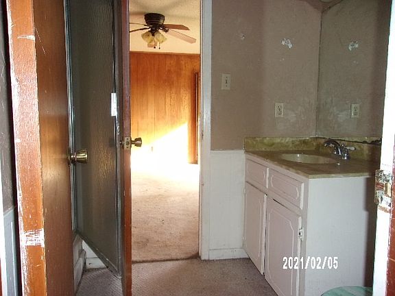 2nd image of 2382 Farm Road 3105