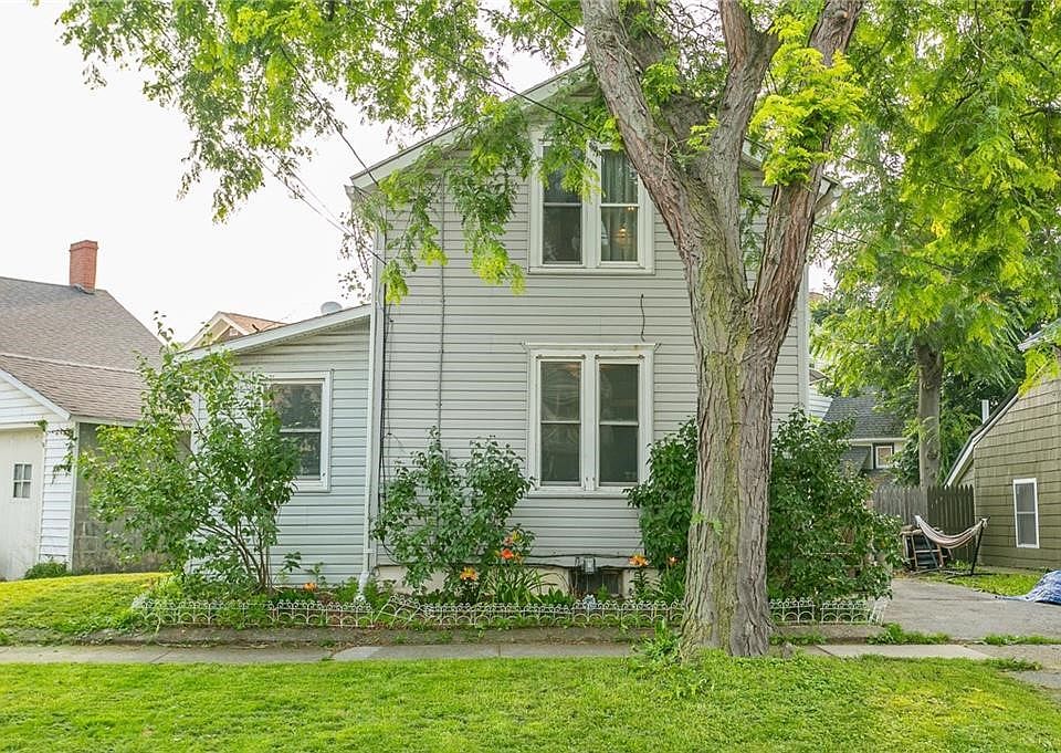 15 Pulteney St, Geneva, NY 14456 Zillow