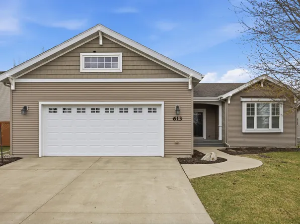 613 13th Ave N, Moorhead, MN 56560