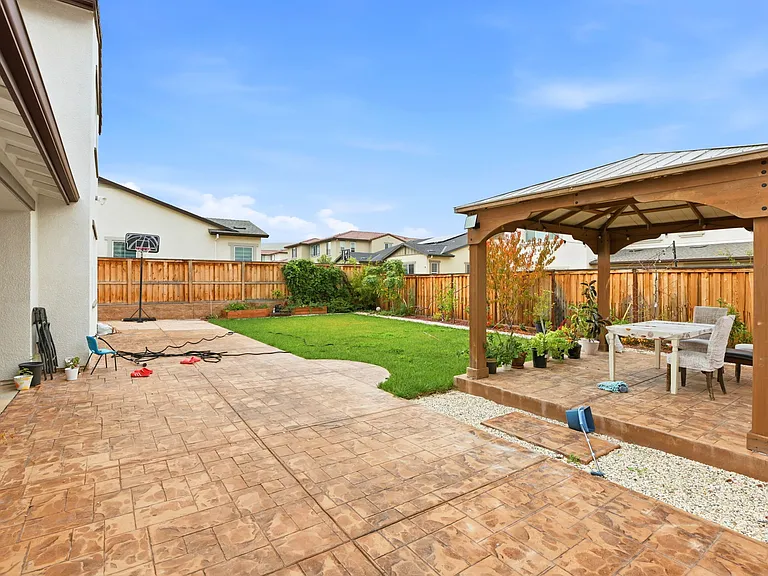 3037 Copley Dr — Photo 14