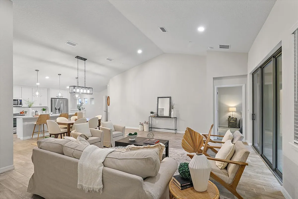 3 bed, 1873 sqft, $2,850 — Photo 2