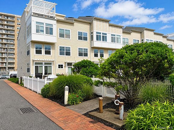 2nd image of 138 Beach 74th Street