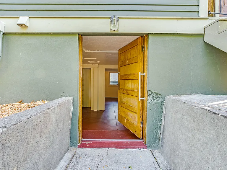 2605 SE 23rd Ave #B — Photo 8