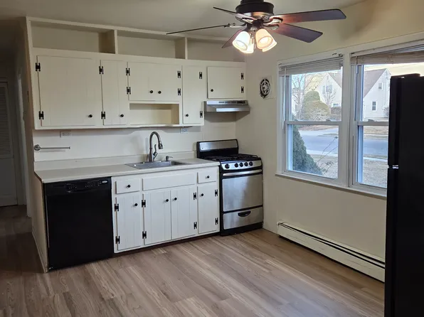 (undisclosed Address), Levittown, NY 11756