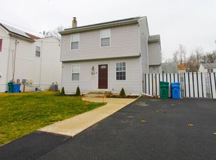 2215 Garfield St, Croydon, PA 19021